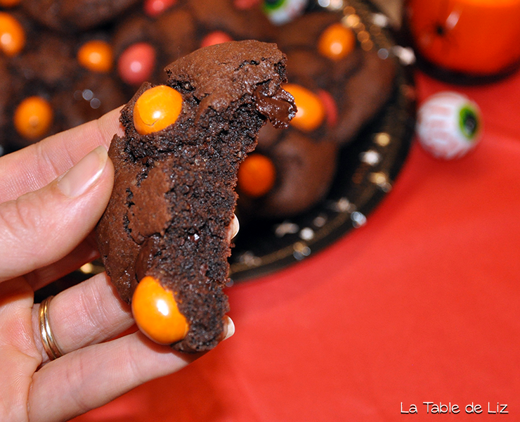 Les terrifiants cookies tout chocolat d'Halloween de La Table de Liz